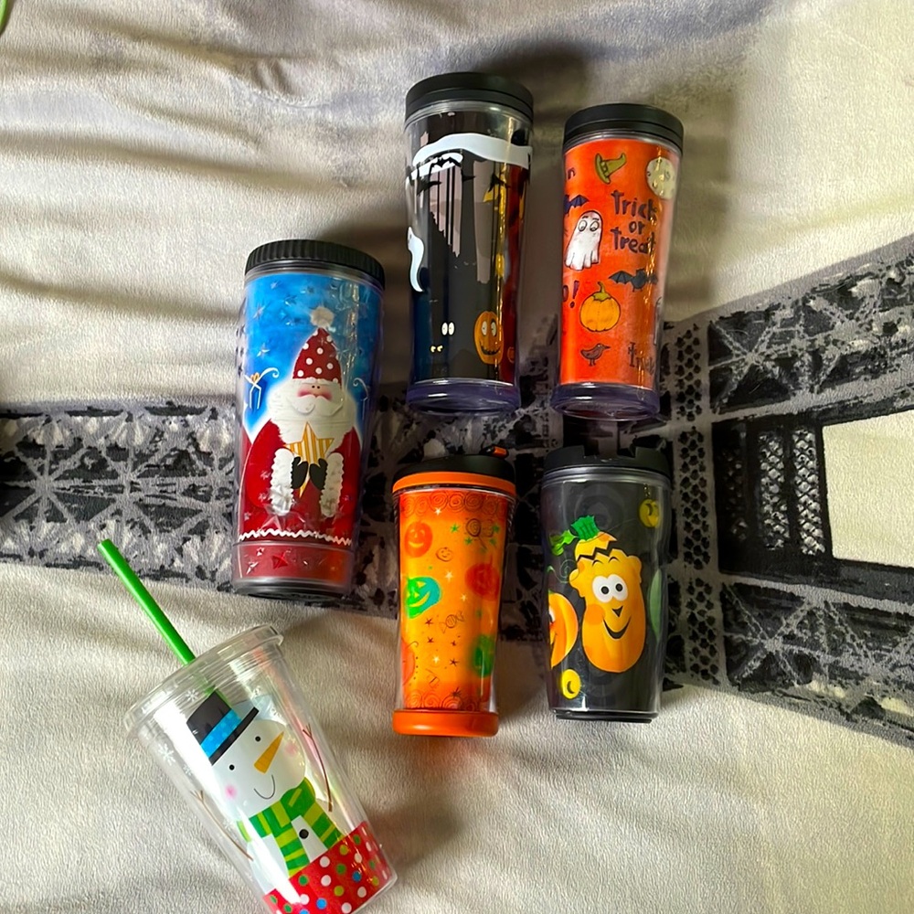 5 vintage Starbucks travel mugs! Halloween and Christmas. 2003-2009!